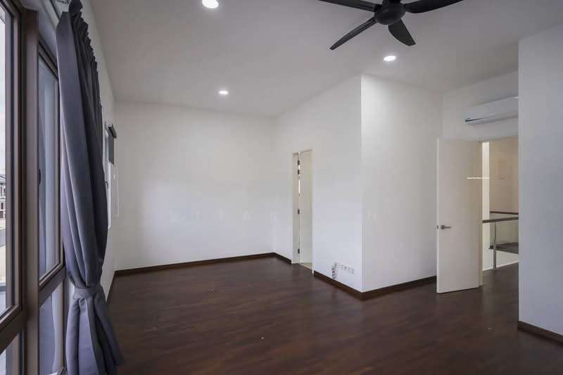 Semi-Detached House for Sale in Setia Alam (Selangor) - Vitas Tan - Living Room - PropertyGuru.com.my