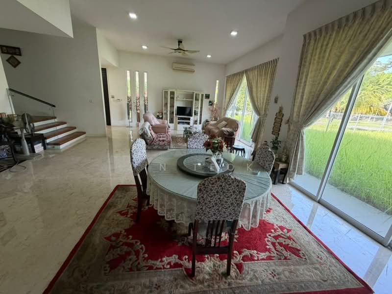 Semi-Detached House for Sale in East Ledang (Iskandar Puteri (Nusajaya)) - Jin Teok - Dining Room - PropertyGuru.com.my