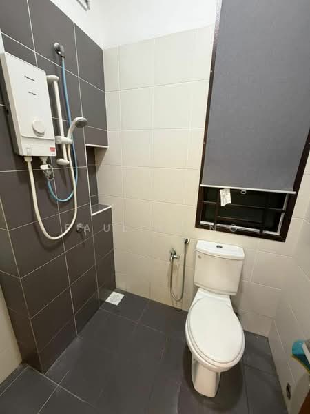 Rumah Teres 1 Tingkat untuk Dijual di Taman Pelangi Indah (Ulu Tiram) - Pauline Ng - Bathroom - PropertyGuru.com.my