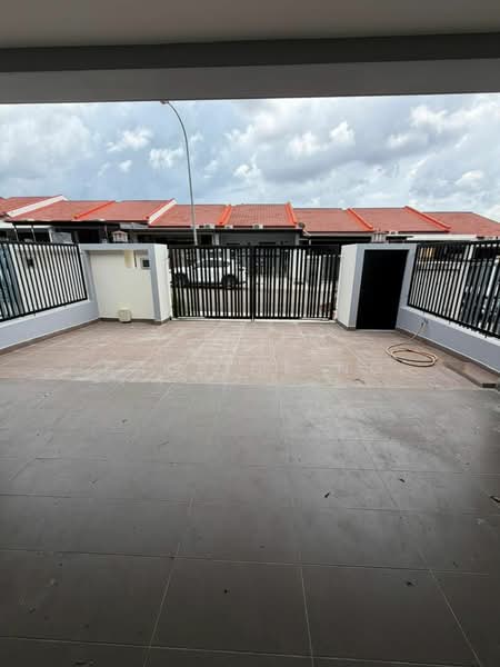 Rumah Teres 1 Tingkat untuk Dijual di Taman Pelangi Indah (Ulu Tiram) - Pauline Ng - Exterior - PropertyGuru.com.my