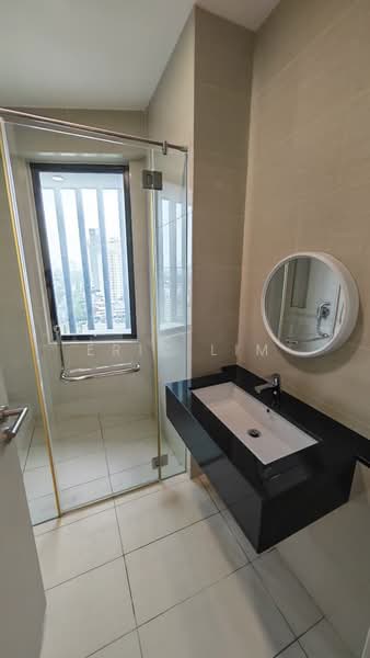 Servis Apartment untuk Disewa di Sapphire Paradigm - Eric Lim - Bathroom - PropertyGuru.com.my