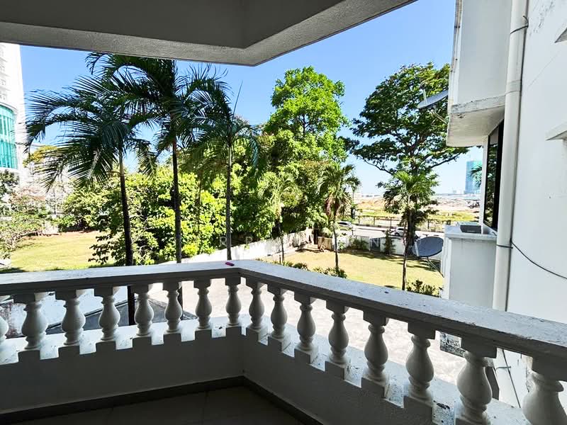 Pangsapuri untuk Dijual di Bella Vista - Jerry Tan - Balcony - PropertyGuru.com.my