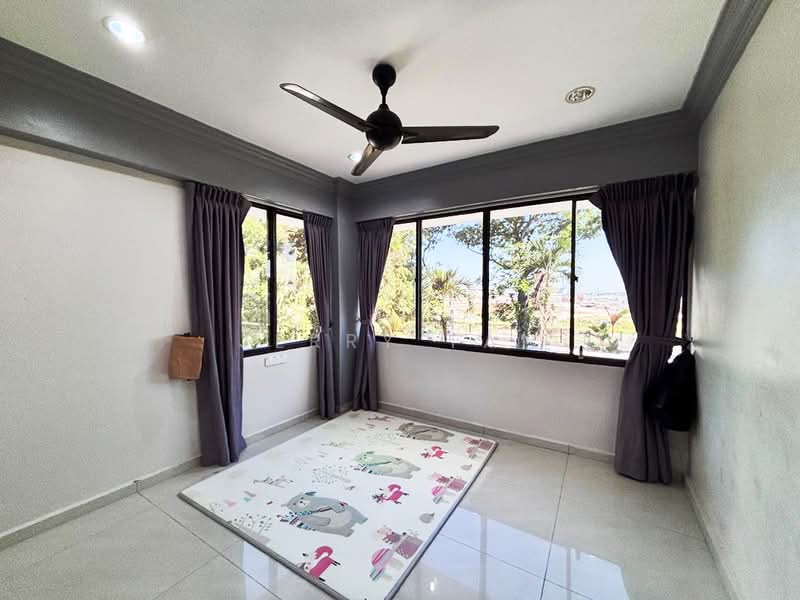 Pangsapuri untuk Dijual di Bella Vista - Jerry Tan - Bedroom - PropertyGuru.com.my