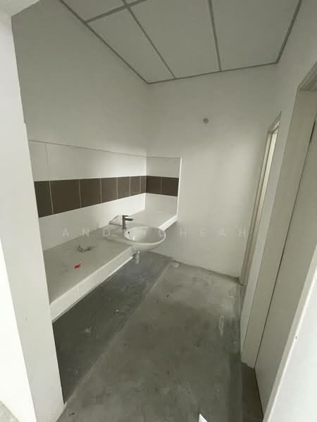 Shop for Sale in Taman Dato Onn (Johor Bahru) - Andy Cheah - Interior - PropertyGuru.com.my