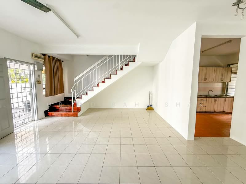 Semi-Detached House for Sale in Setia Impian (Setia Alam) - Nur Adibah Ishak - PropertyGuru.com.my