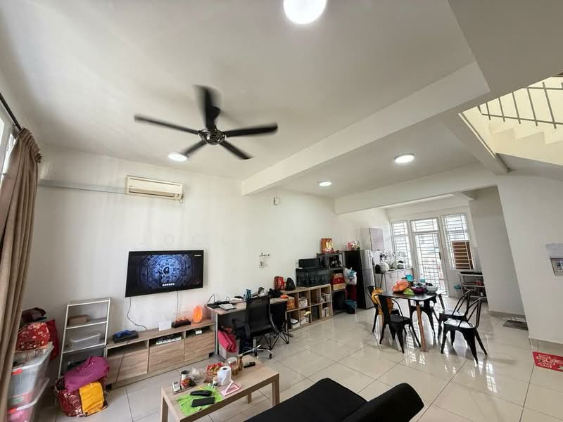 2-storey Terraced House for Sale in Bandar Seri Alam (Masai) - Jocelyn Law - Living Room - PropertyGuru.com.my
