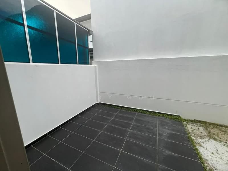 Semi-Detached House for Sale in Bandar Putra (Kulai) - Herry Goh - Exterior - PropertyGuru.com.my