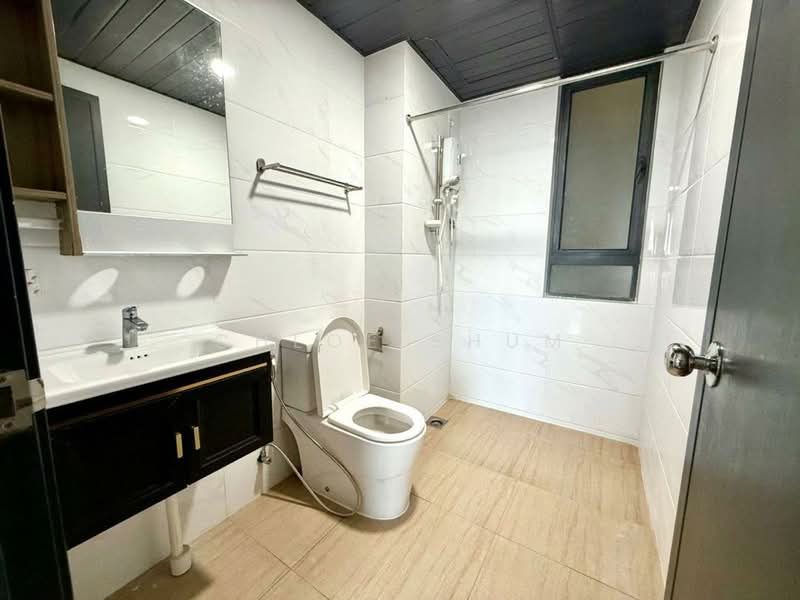Service Residence for Rent at Country Garden Central Park - Chloe Shum - Bathroom - PropertyGuru.com.my