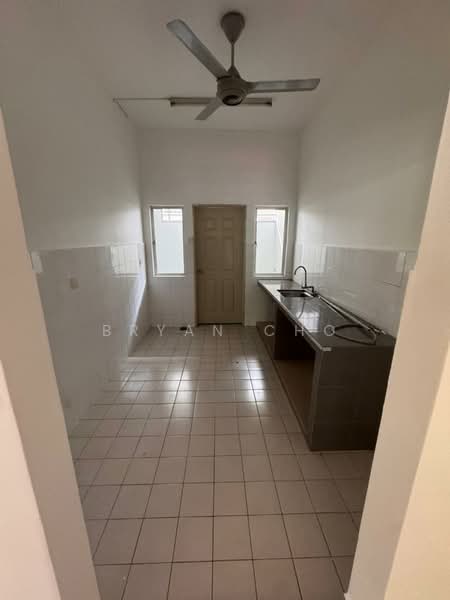Rumah Teres 2 Tingkat untuk Dijual di Taman Saga Emas (Kajang) - Bryan Cho - Kitchen - PropertyGuru.com.my