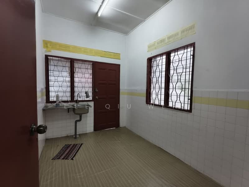 Rumah Banglo untuk Disewa di Taman Melodies (Johor Bahru) - Lee Qiu Wen - Kitchen - PropertyGuru.com.my