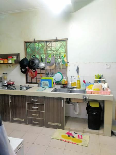 Rumah Teres 2 Tingkat untuk Dijual di Taman Puncak Jalil (Seri Kembangan) - Bryan Cho - Kitchen - PropertyGuru.com.my