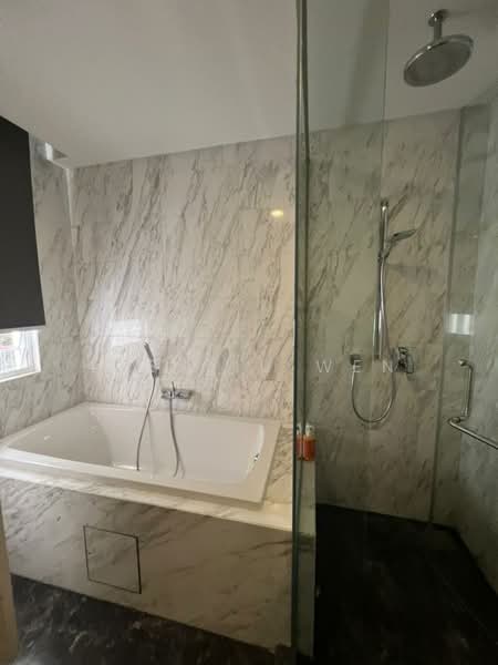 Rumah Teres 3 Tingkat untuk Disewa di Johor Bahru (Johor) - Lee Qiu Wen - Bathroom - PropertyGuru.com.my