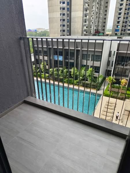Servis Apartment untuk Disewa di Alira @ Metropark Subang - Nana Goh - Balcony - PropertyGuru.com.my