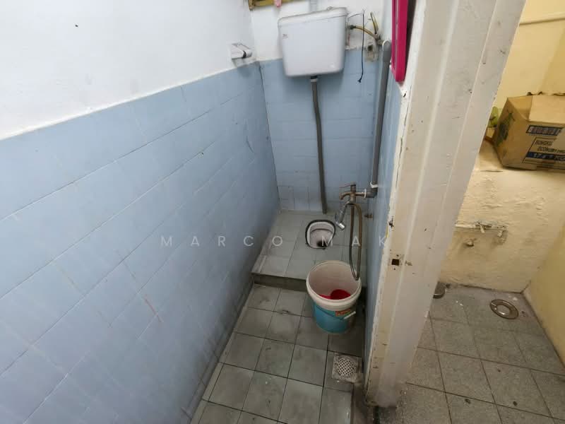 Kedai untuk Disewa di Taman Klang Utama (Kapar) - Marco Mak - Bathroom - PropertyGuru.com.my