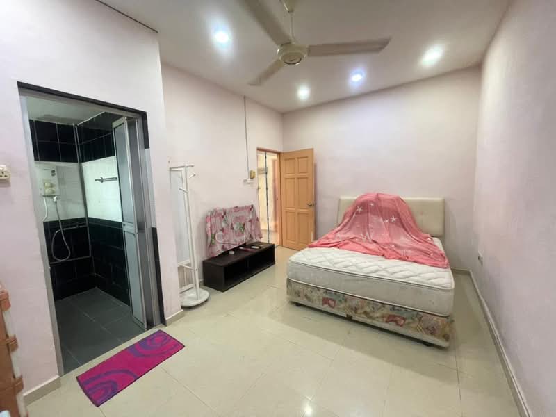 2-storey Terraced House for Sale in Taman Century (Johor Bahru) - Tycia Law - PropertyGuru.com.my