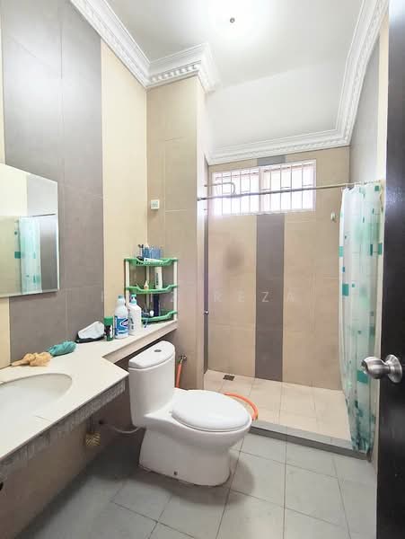 Bungalow for Sale in Seksyen 3 (Bangi) - FAIZ REZA - Bathroom - PropertyGuru.com.my