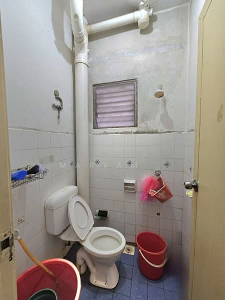 Apartment for Sale at Pangsapuri Seri Melati - Maryam . - Bathroom - PropertyGuru.com.my
