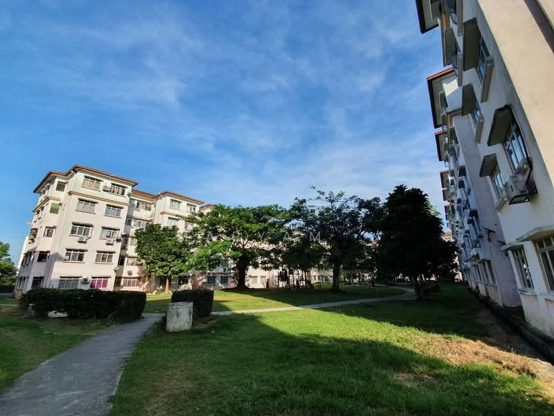 Apartment for Sale at Pangsapuri Seri Melati - Maryam . - Exterior - PropertyGuru.com.my