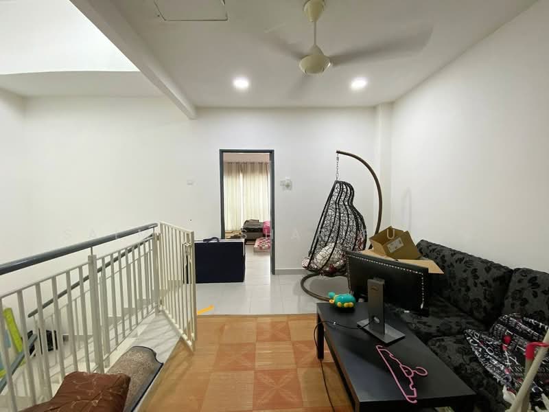 3-storey Terraced House for Sale in Kajang (Selangor) - Salman Sharifudin - Living Room - PropertyGuru.com.my