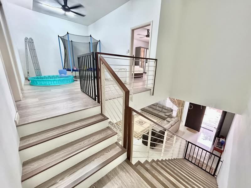 Rumah Teres 2 Tingkat untuk Dijual di Shah Alam (Selangor) - Salman Sharifudin - Living Room - PropertyGuru.com.my