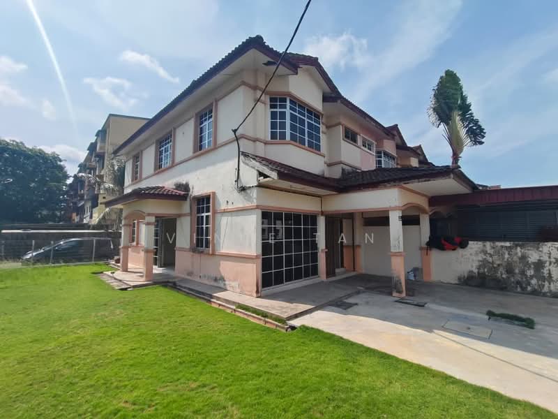 2-storey Terraced House for Sale in Teluk Kumbar (Penang) - Vince Tan - Exterior - PropertyGuru.com.my