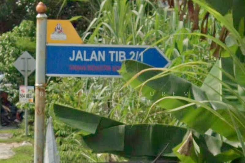 For Sale - Taman Industri Bolton