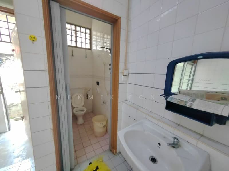 Rumah Teres 1.5 Tingkat untuk Dijual di Taman Molek (Johor Bahru) - MekMek Fong - PropertyGuru.com.my