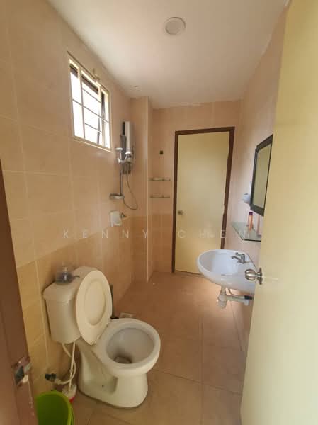 2-storey Terraced House for Sale in Taman Bukit Cheras (Cheras) - Kenny Chen - Bathroom - PropertyGuru.com.my