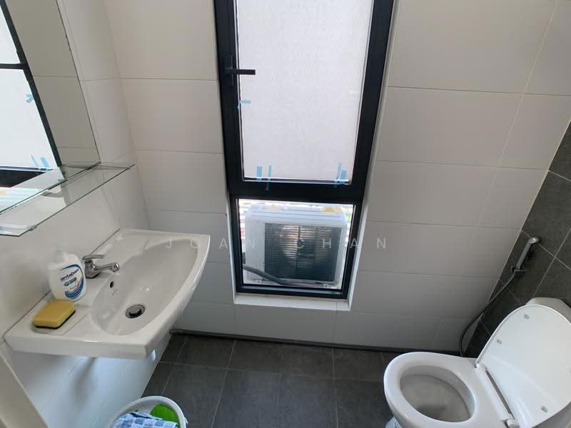 Pejabat untuk Disewa di Tropicana Avenue (Petaling Jaya) - Joan Chan - Bathroom - PropertyGuru.com.my