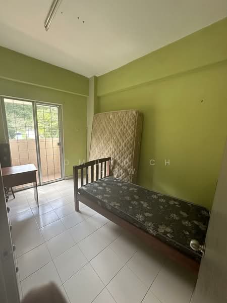 Townhouse for Sale in Selayang (Batu Caves) - Edmund CH Leow - Bedroom - PropertyGuru.com.my