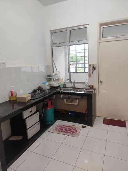 2-storey Terraced House for Rent in Pasir Gudang (Johor) - Hong Charng Lee - Kitchen - PropertyGuru.com.my