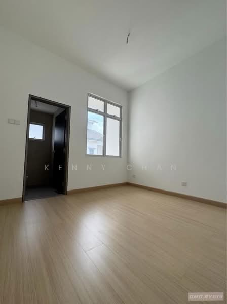Rumah Teres 2 Tingkat untuk Dijual di Kota Bayuemas (Klang) - Kenny Chan - PropertyGuru.com.my