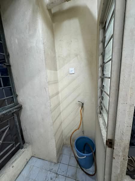 Condominium for Rent at Emerald Hill Condominium - Kenneth Siew - Balcony - PropertyGuru.com.my
