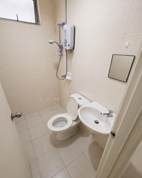 2-storey Terraced House for Sale in Kemuning Utama (Shah Alam) - Jim Ling - Bathroom - PropertyGuru.com.my