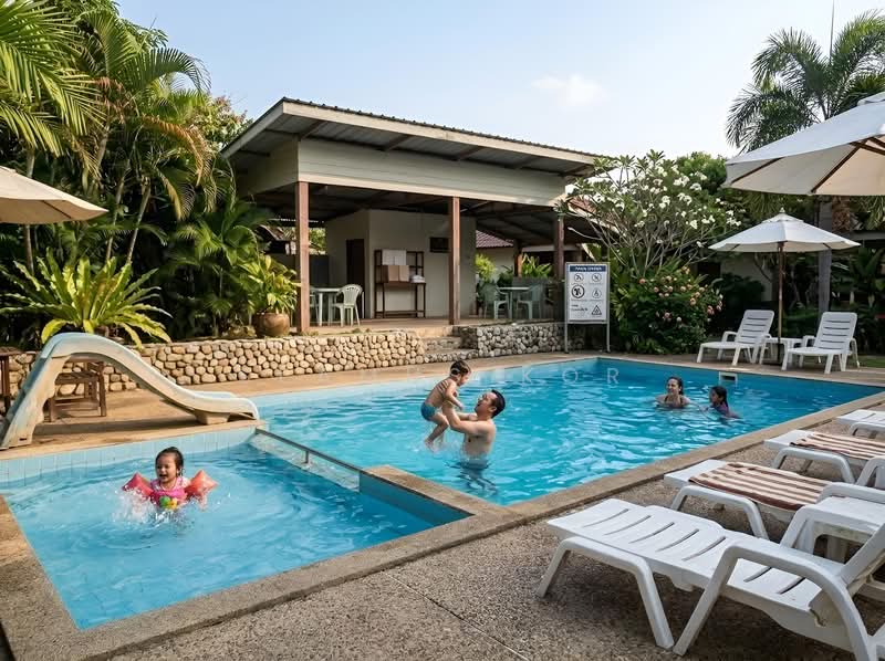 Hotel / Resort untuk Dijual di Bukit Tinggi (Bentong) - Seamus Kor - Pool - PropertyGuru.com.my