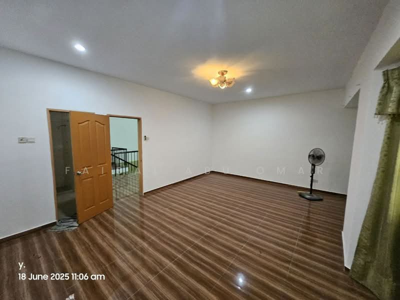 Rumah Teres 2 Tingkat untuk Dijual di Bukit Rahman Putra (Sungai Buloh) - Faisal Abu Omar - Interior - PropertyGuru.com.my