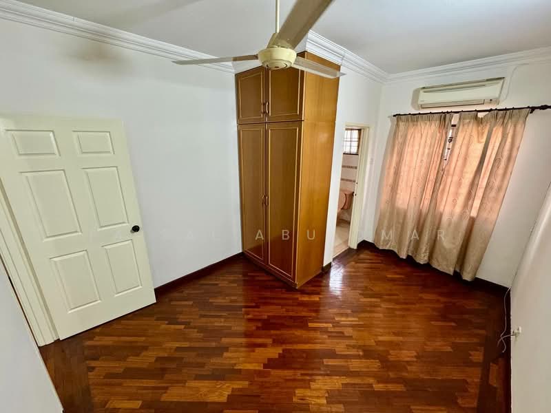 Rumah Teres 2 Tingkat untuk Dijual di Bukit Rahman Putra (Sungai Buloh) - Faisal Abu Omar - Bedroom - PropertyGuru.com.my