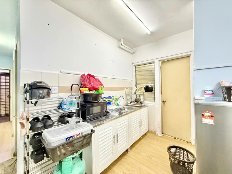 Flat for Sale at Flora Damansara Flat - Syakila Mokhtar - Kitchen - PropertyGuru.com.my