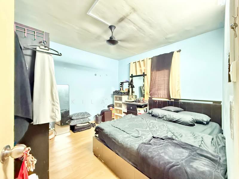 Flat for Sale at Flora Damansara Flat - Syakila Mokhtar - Bedroom - PropertyGuru.com.my