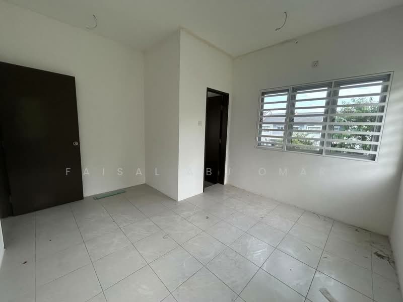 2-storey Terraced House for Sale in Bandar Seri Coalfields (Ijok) - Faisal Abu Omar - Interior - PropertyGuru.com.my