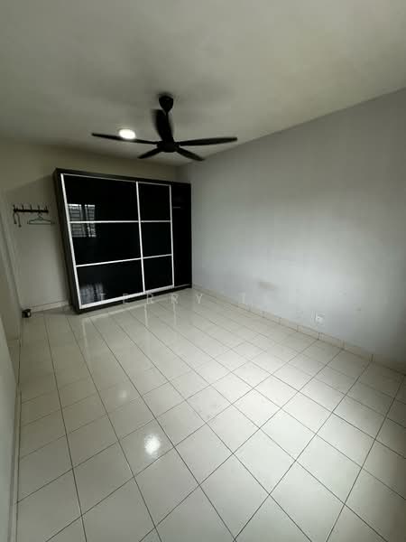 Kondominium untuk Dijual di Kinrara Mas - Terry Teh - Bedroom - PropertyGuru.com.my
