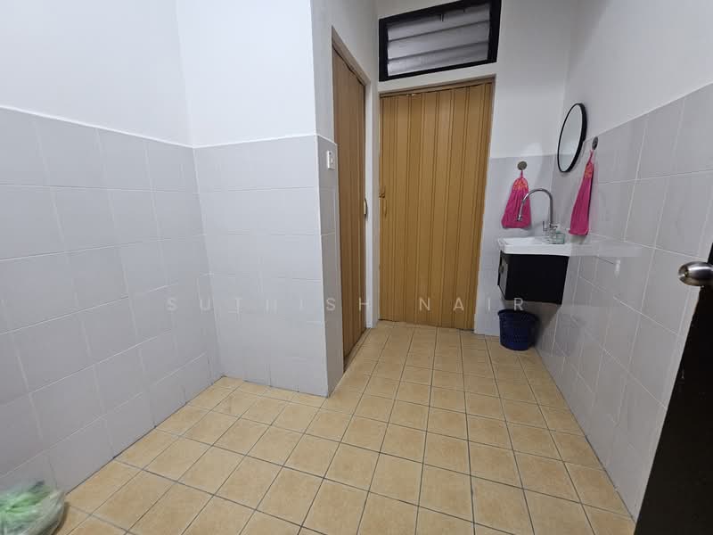 Office for Sale in Pusat Komersial Oakland (Rasah) - Suthish Nair - PropertyGuru.com.my