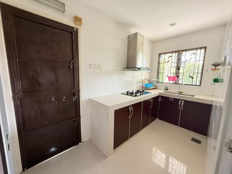 Semi-Detached House for Sale in Seremban (Negeri Sembilan) - Azrul Othman - Kitchen - PropertyGuru.com.my