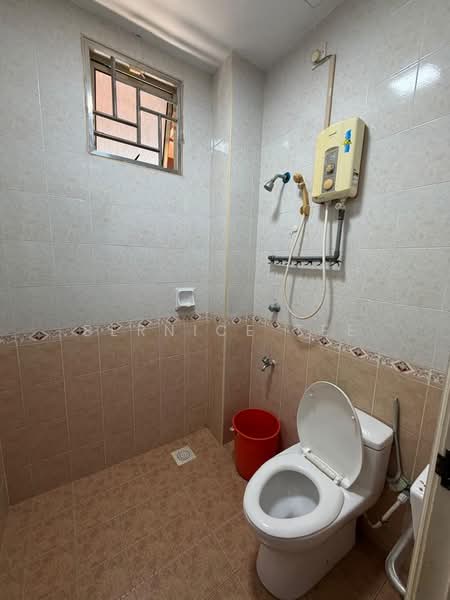 Semi-Detached House for Sale in Taman Impian Emas (Skudai) - Bernice Tee - Bathroom - PropertyGuru.com.my