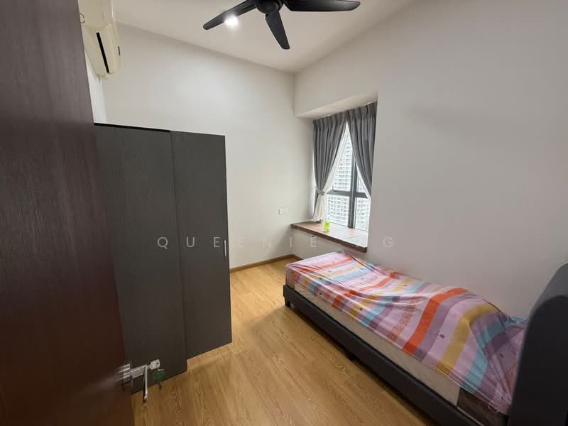Condominium for Rent at Lovell @ Country Garden Danga Bay - Queenie Ng - Bedroom - PropertyGuru.com.my