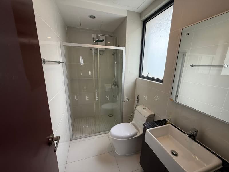 Condominium for Rent at Lovell @ Country Garden Danga Bay - Queenie Ng - Bathroom - PropertyGuru.com.my