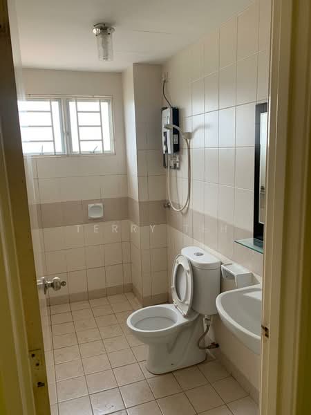 Condominium for Sale at Kinrara Mas - Terry Teh - Bathroom - PropertyGuru.com.my