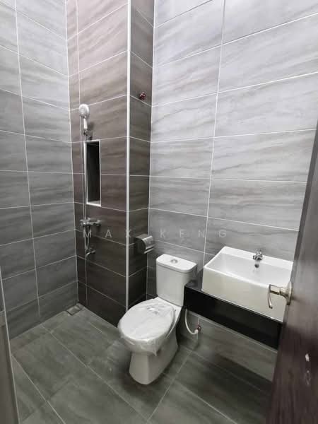 Cluster House for Sale in Skudai (Johor) - Max Keng - Bathroom - PropertyGuru.com.my