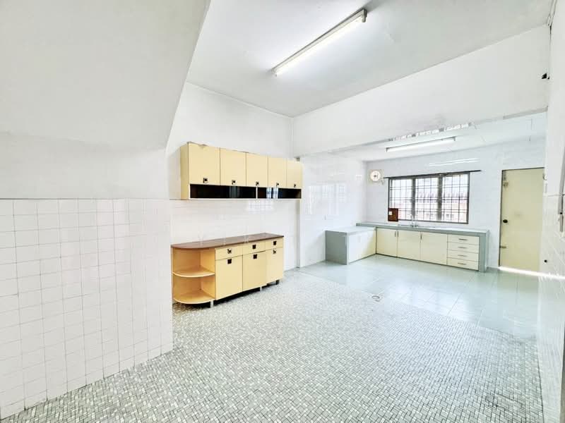 Rumah Teres 2 Tingkat untuk Dijual di Taman Pelangi (Johor Bahru) - Yik Tat - PropertyGuru.com.my