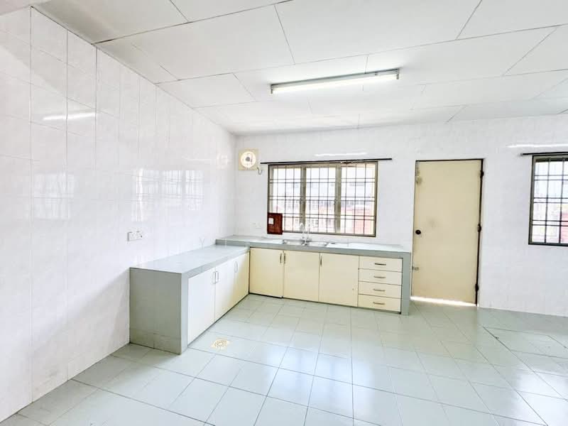 Rumah Teres 2 Tingkat untuk Dijual di Taman Pelangi (Johor Bahru) - Yik Tat - PropertyGuru.com.my